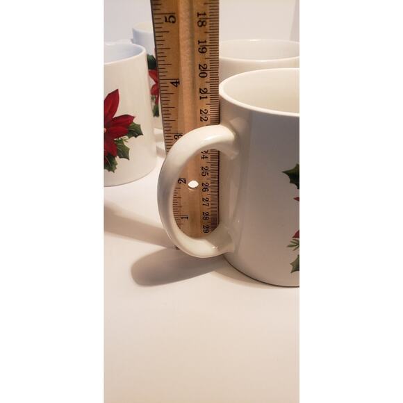 Set of 4 Poinsettia Coffee Mugs Holiday Christmas Floral White Red Green - Picture 12 of 14